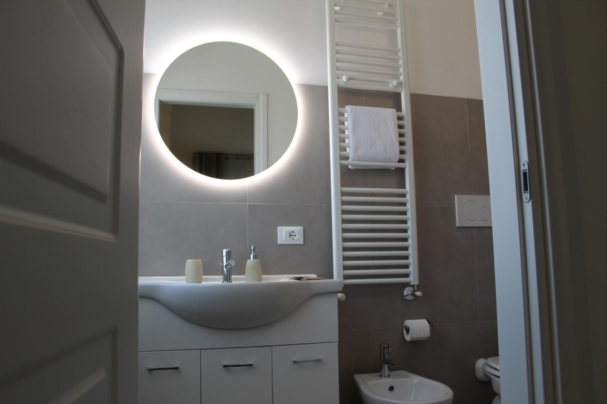 Villa Forte Salvi - Rooms Peschiera del Garda Buitenkant foto