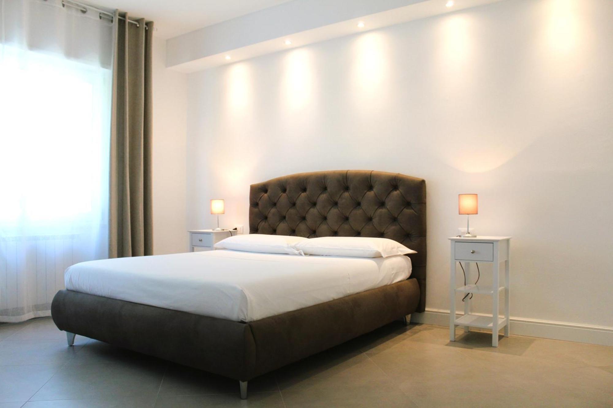 Villa Forte Salvi - Rooms Peschiera del Garda Buitenkant foto