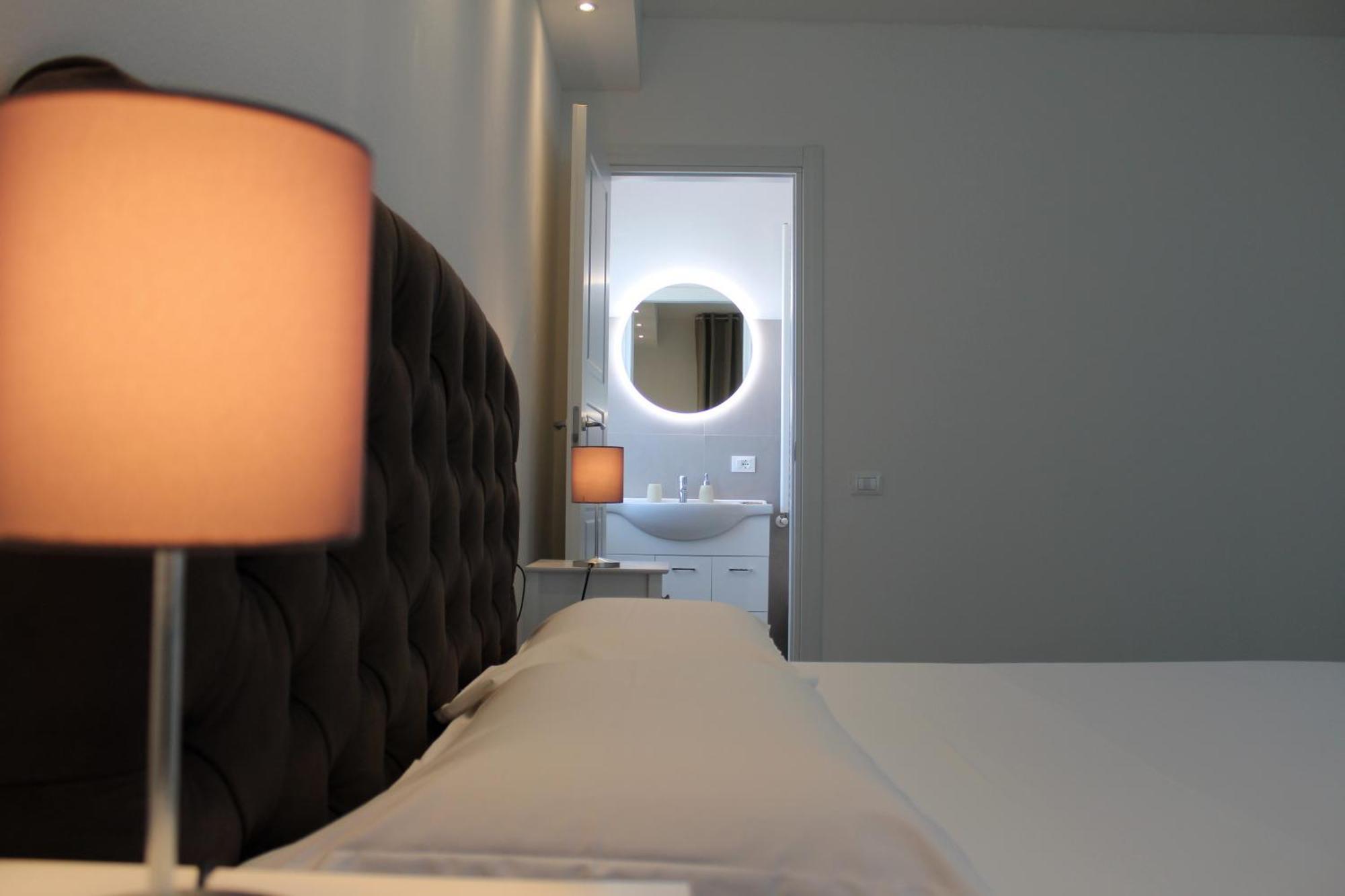 Villa Forte Salvi - Rooms Peschiera del Garda Buitenkant foto