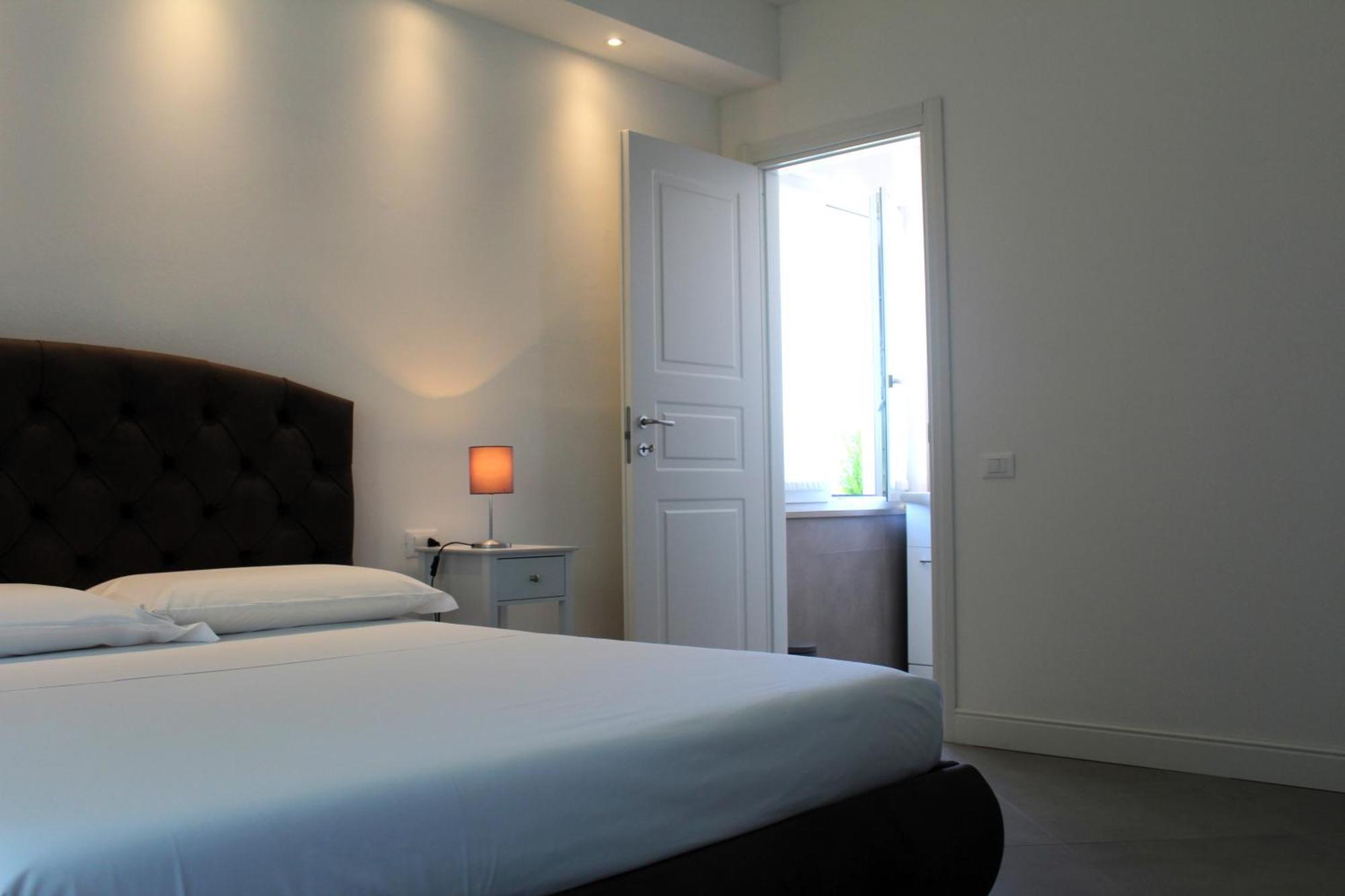 Villa Forte Salvi - Rooms Peschiera del Garda Buitenkant foto