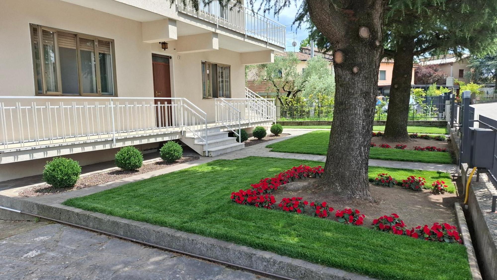 Villa Forte Salvi - Rooms Peschiera del Garda Buitenkant foto